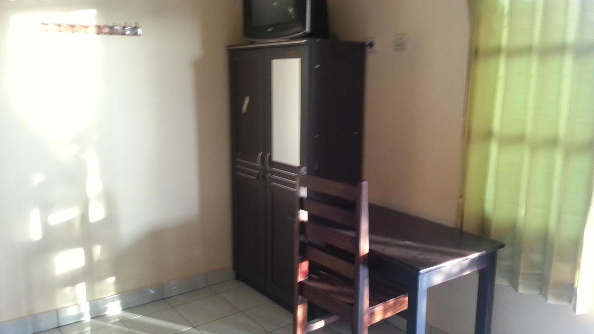 Dstay Kost Bali Jimbaran Quarto foto