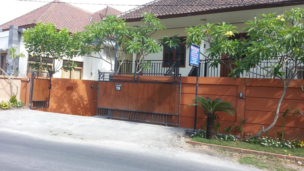 Dstay Kost Bali Jimbaran Exterior foto