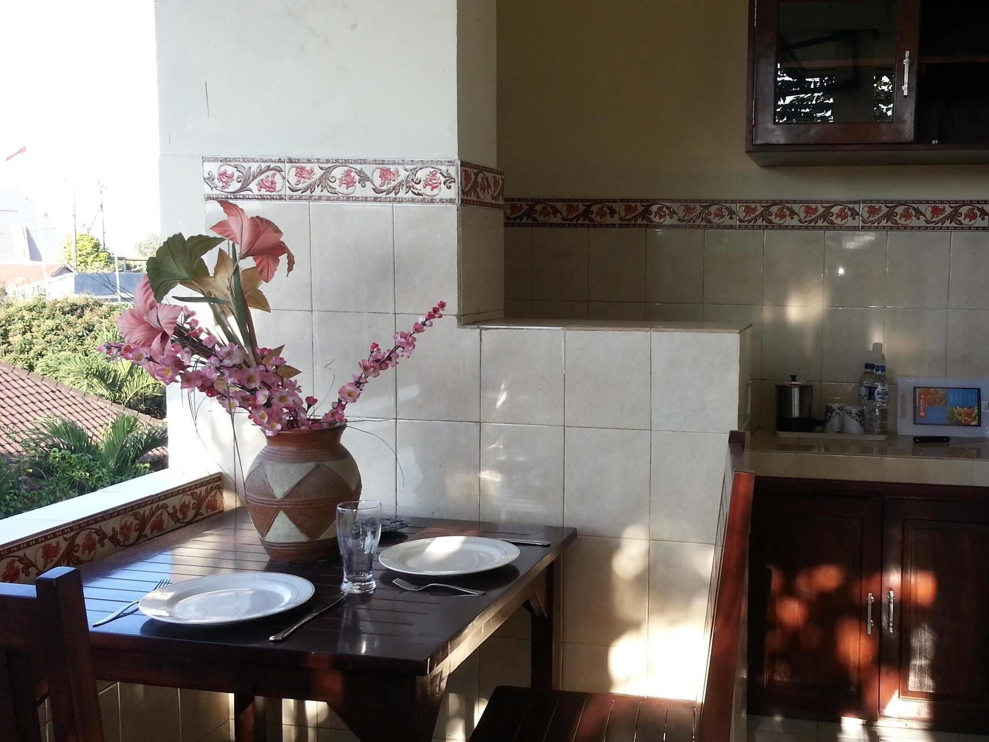 Dstay Kost Bali Jimbaran Exterior foto